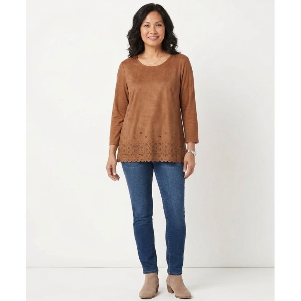 Chico's size Large/2 Brown Faux Suede Eyelet Stretch‎ 3/4 Sleeve Blouse Boho